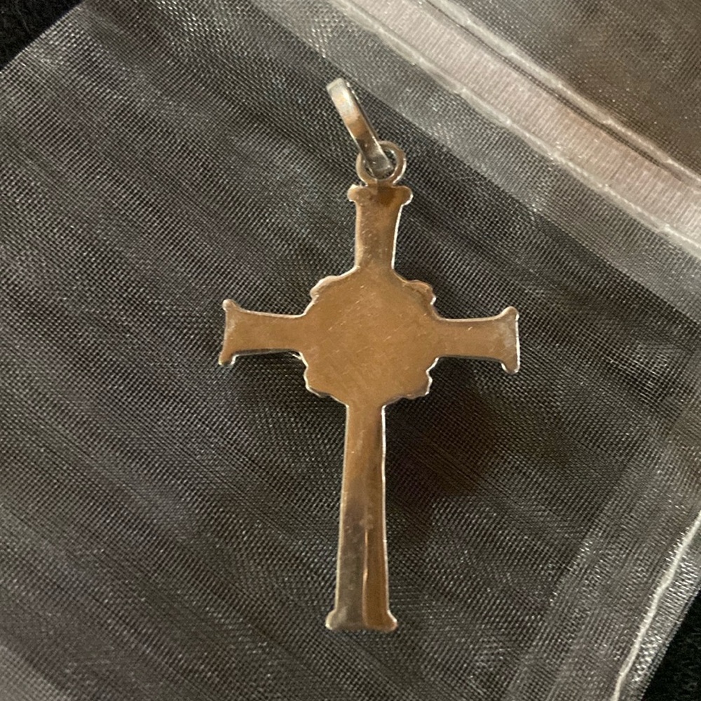 Sterling Silver .925 Cross Pendant - Picture 5 of 7